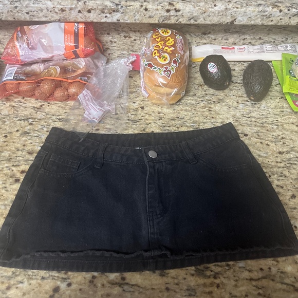 black mini denim skirt - Picture 1 of 2